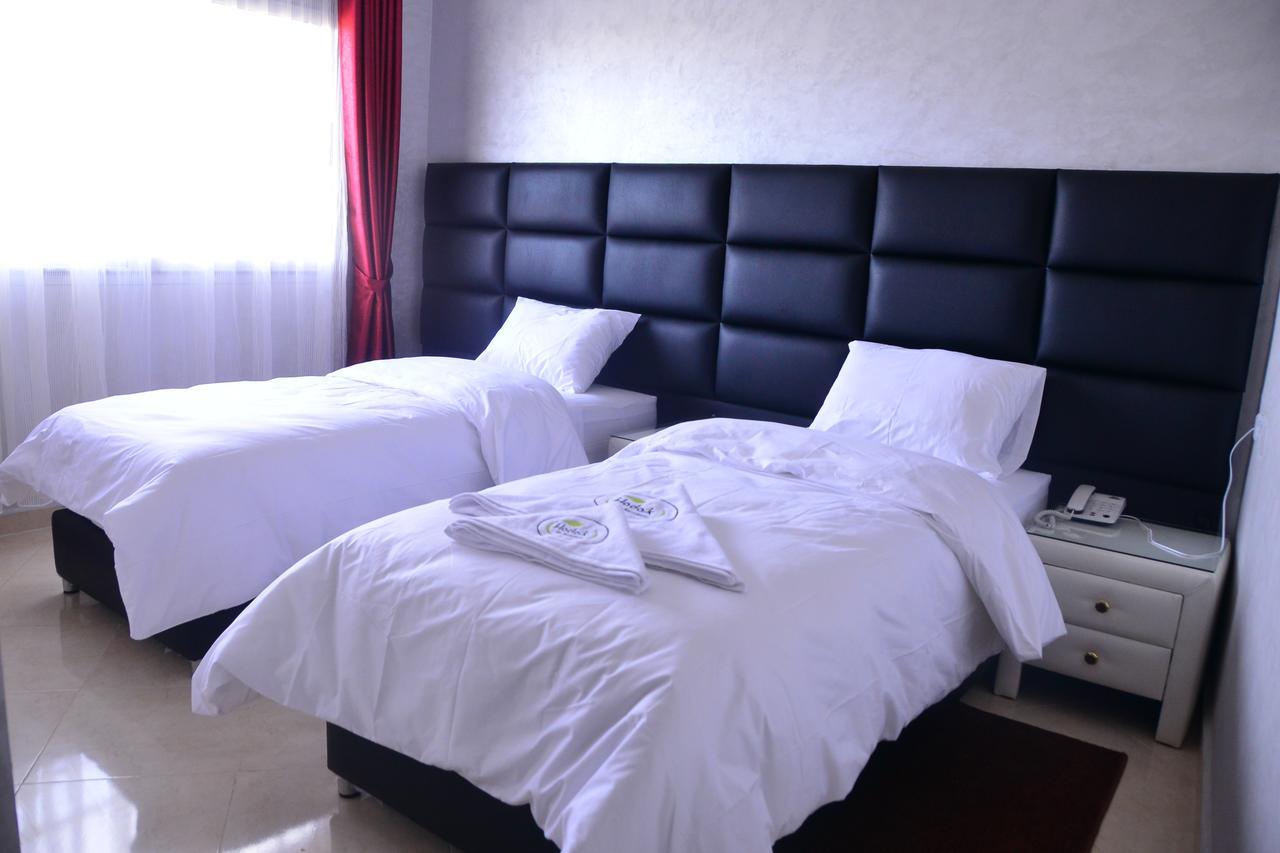 Hôtel Hadaik Ain Asserdoune Béni-Mellal Buitenkant foto